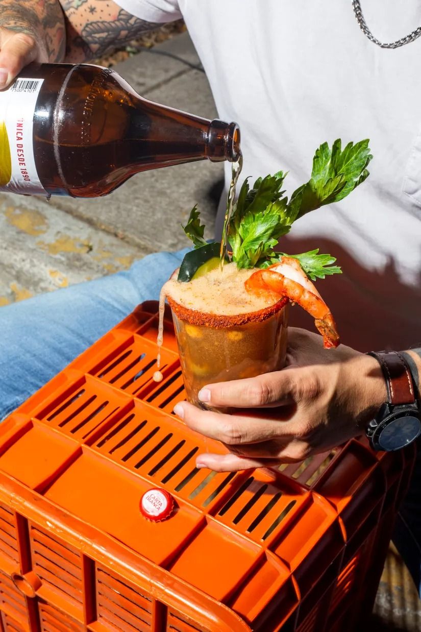 Promoción 2 Mix Michelada María Sangrienta